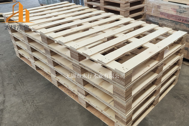 免熏蒸托盤和實(shí)木托盤哪個(gè)質(zhì)量好?